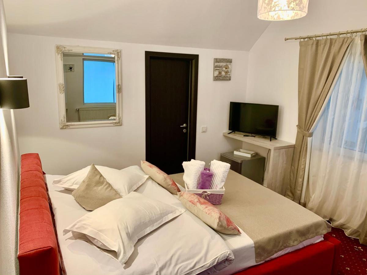 Anelisse Inn Moeciu De Sus Dış mekan fotoğraf