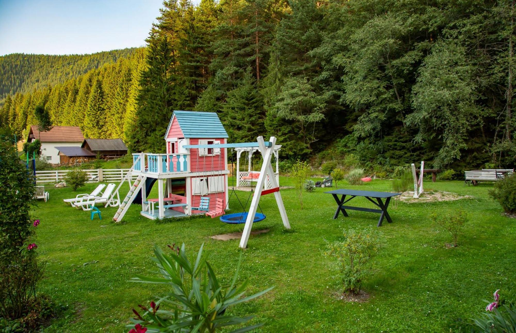 Anelisse Inn Moeciu De Sus Dış mekan fotoğraf