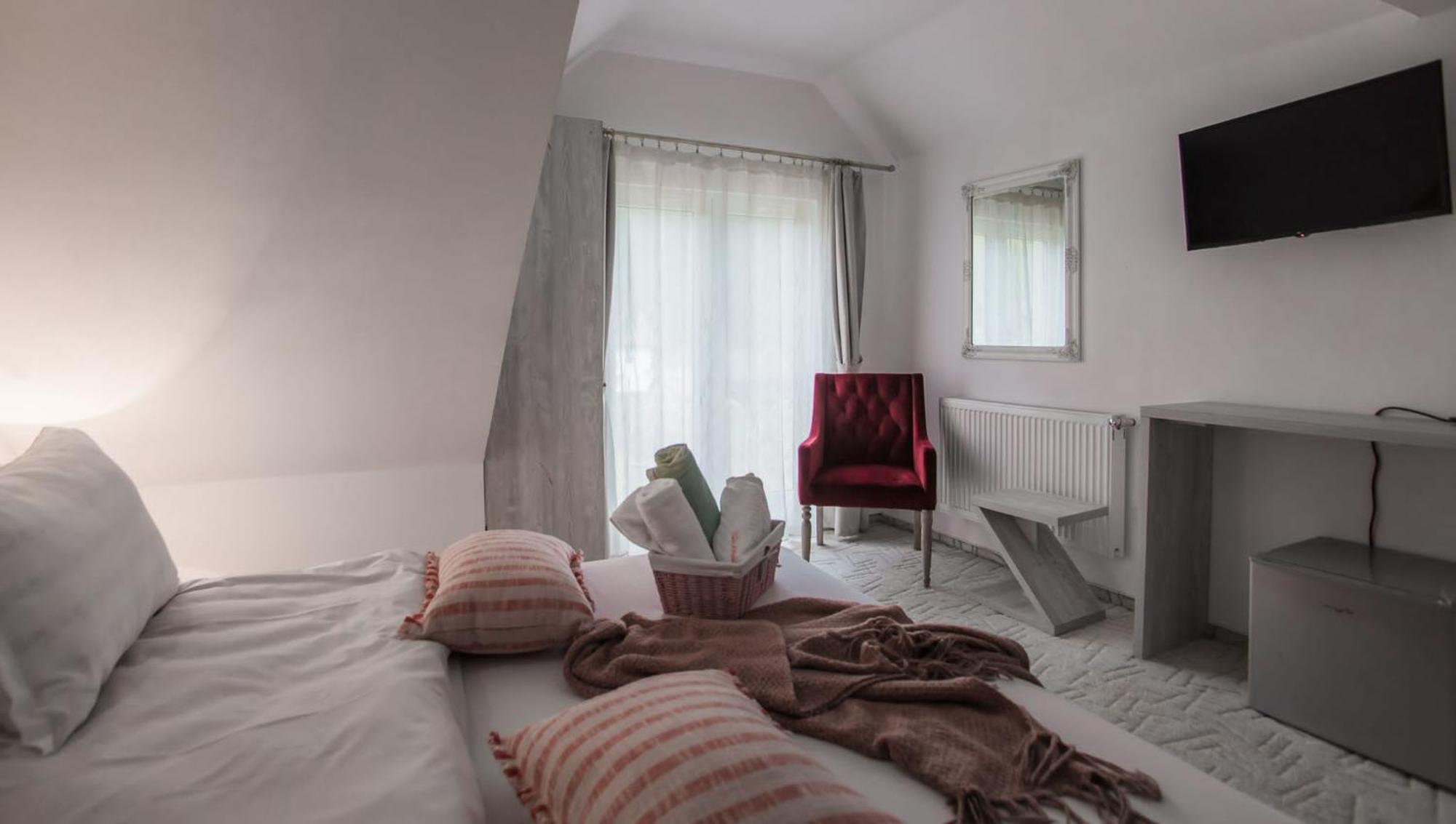 Anelisse Inn Moeciu De Sus Dış mekan fotoğraf
